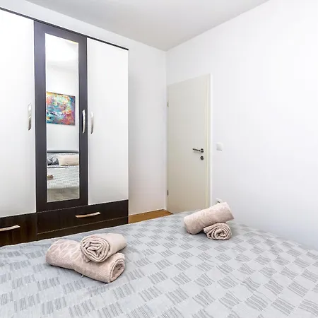 Apartament Beleca *