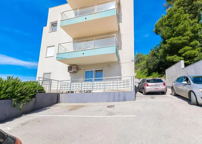 Beleca * بودْسْتغانا